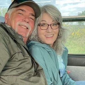 Meet your Posher, Rena